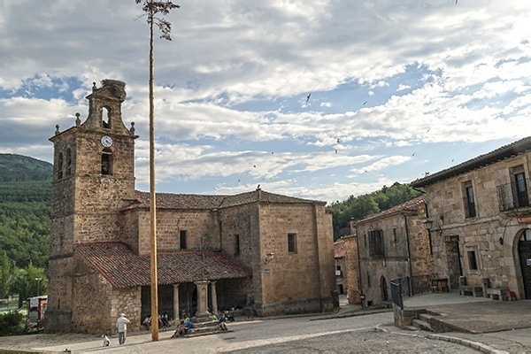 Iglesia de San Martín de Tours de Molinos de Duero