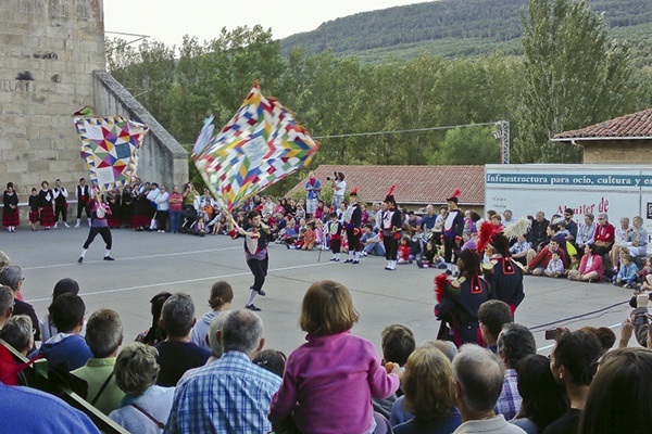 Certamen de música tradicional y folclore de Molinos de Duero