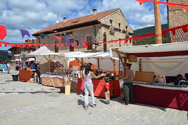 Vista general del Mercado medieval de Molinos de Duero