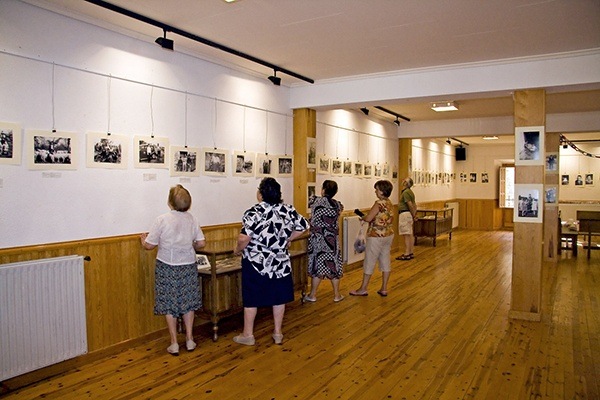 Exposición fotografía semana cultural